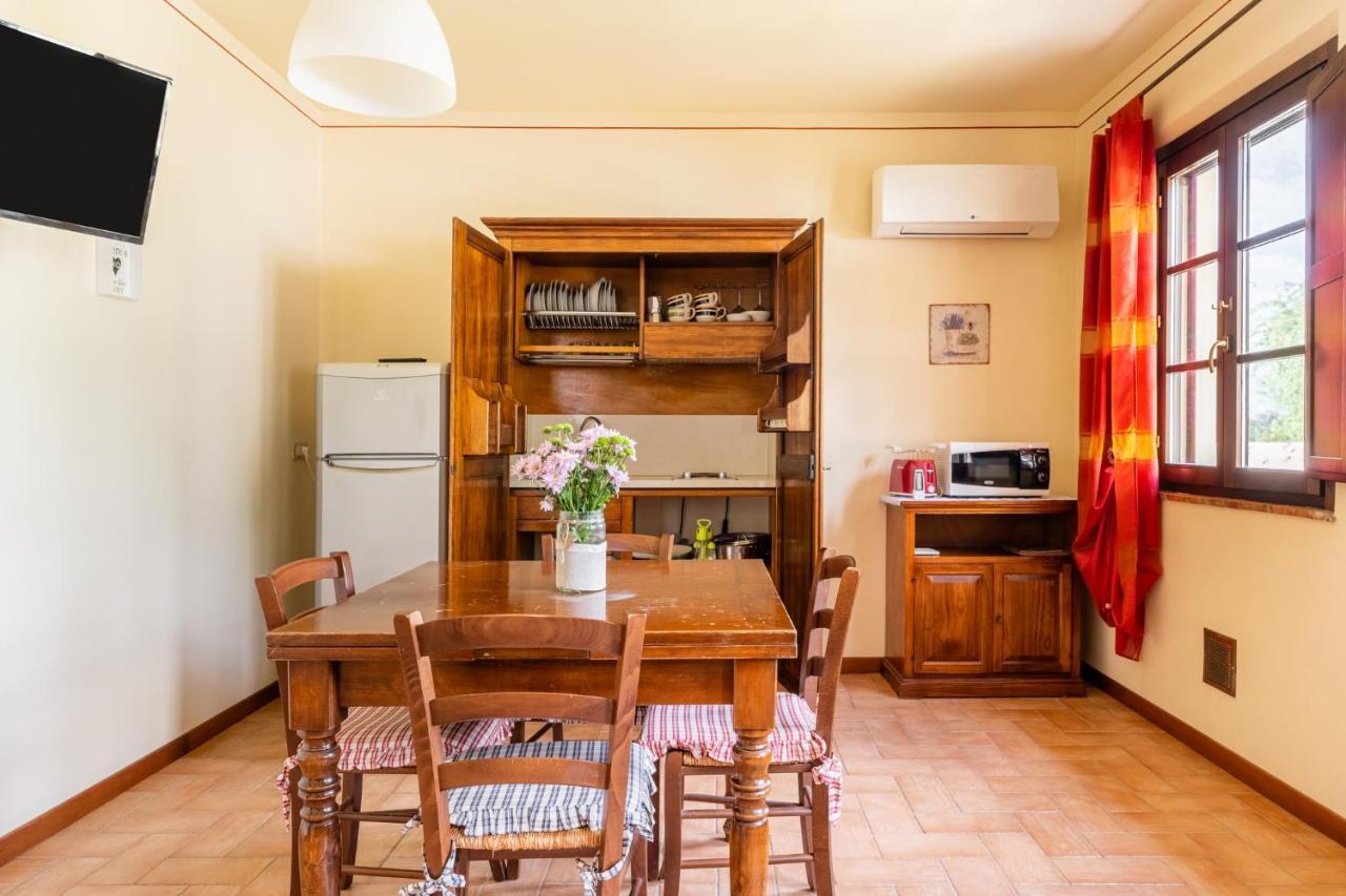Casolare Dei Fiori - Calla Montecarlo Εξωτερικό φωτογραφία