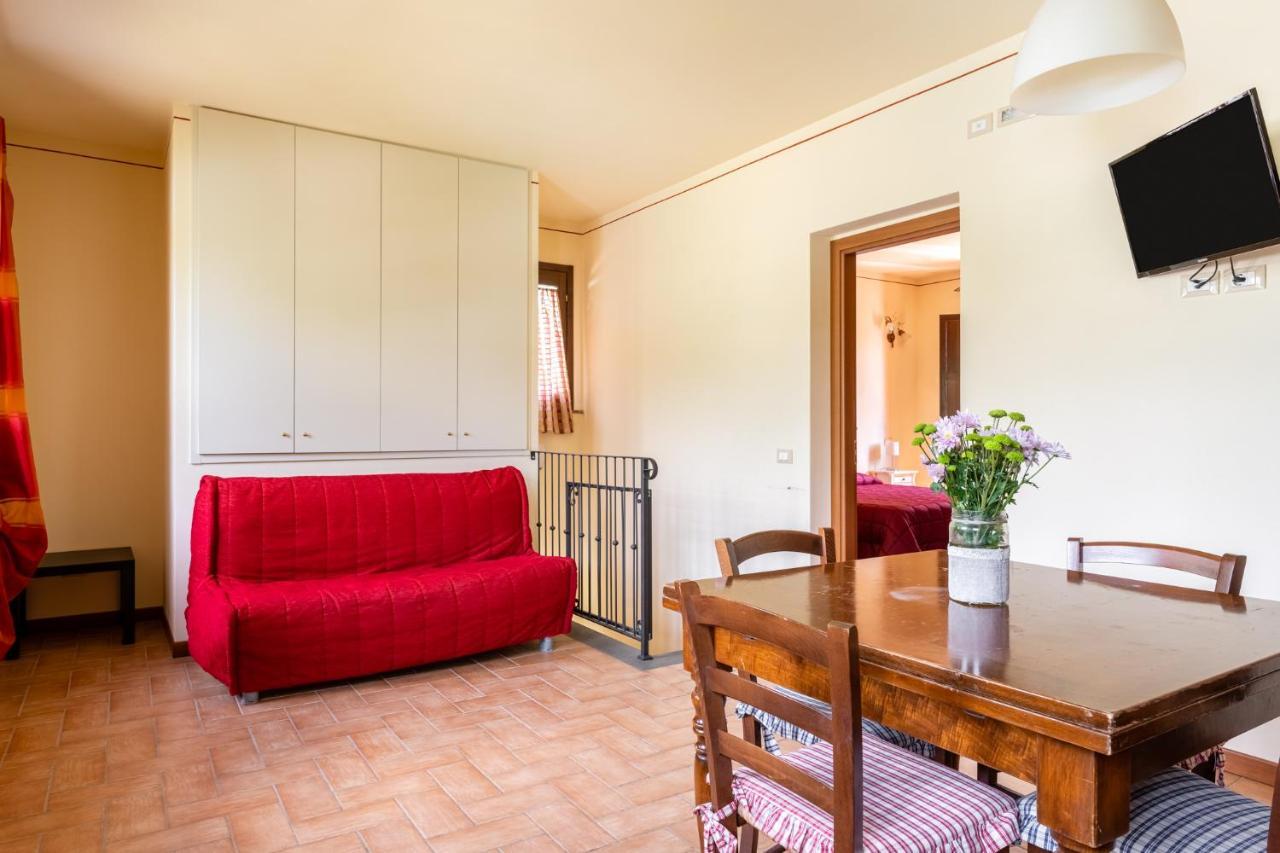 Casolare Dei Fiori - Calla Montecarlo Εξωτερικό φωτογραφία