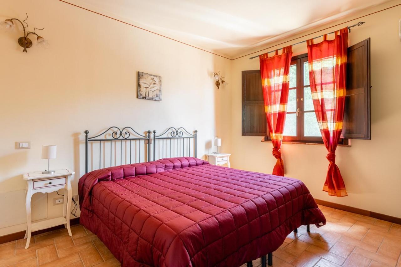 Casolare Dei Fiori - Calla Montecarlo Εξωτερικό φωτογραφία
